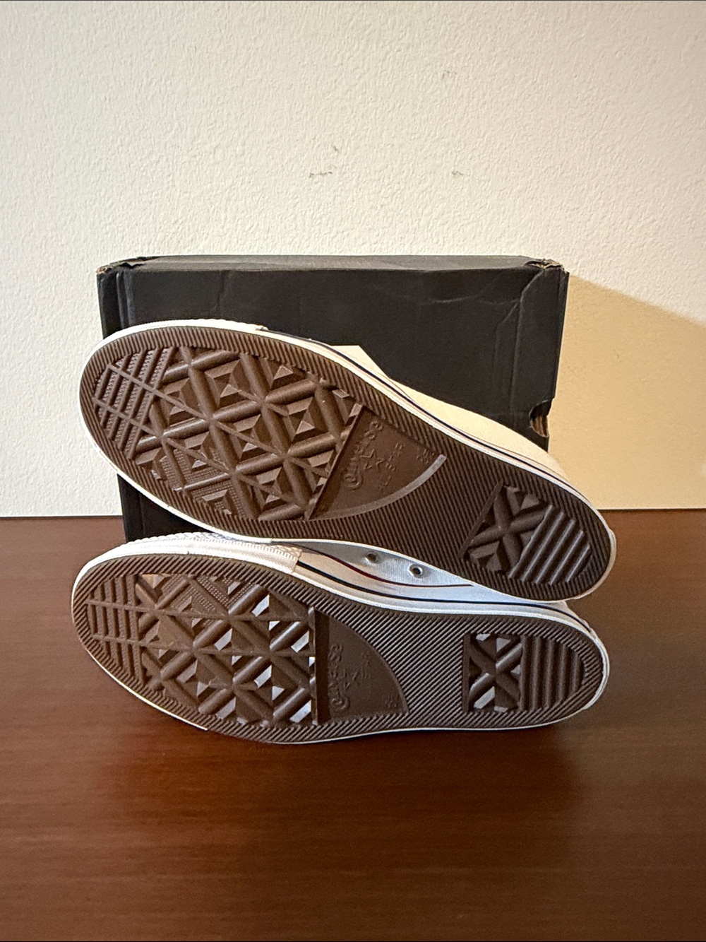White High-Top hidden wedge Chucks - Picture 2 of 12